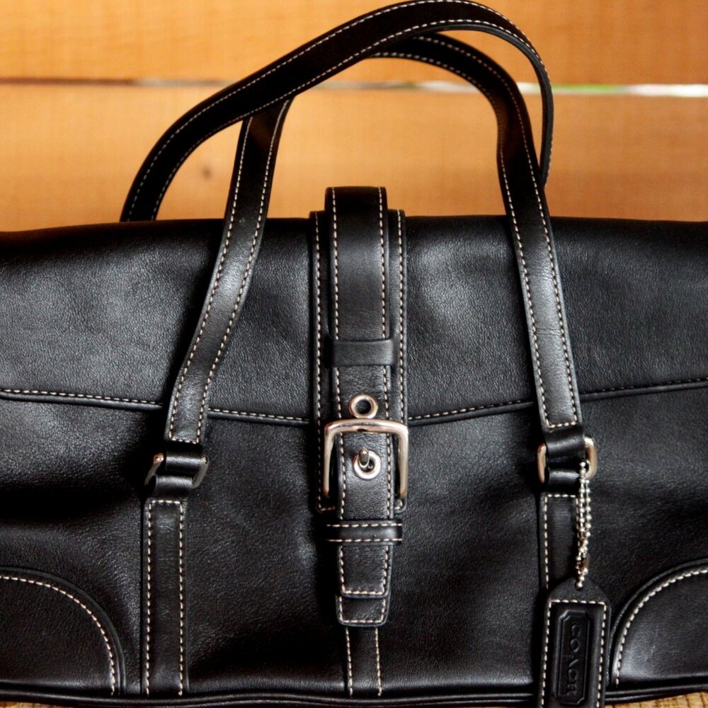 Coach Hamptons LO4Q-9267 Black Leather Flap Satchel Style Handbag